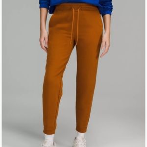 Lululemon loungeful high rise jogger full length size 8- butternut brown